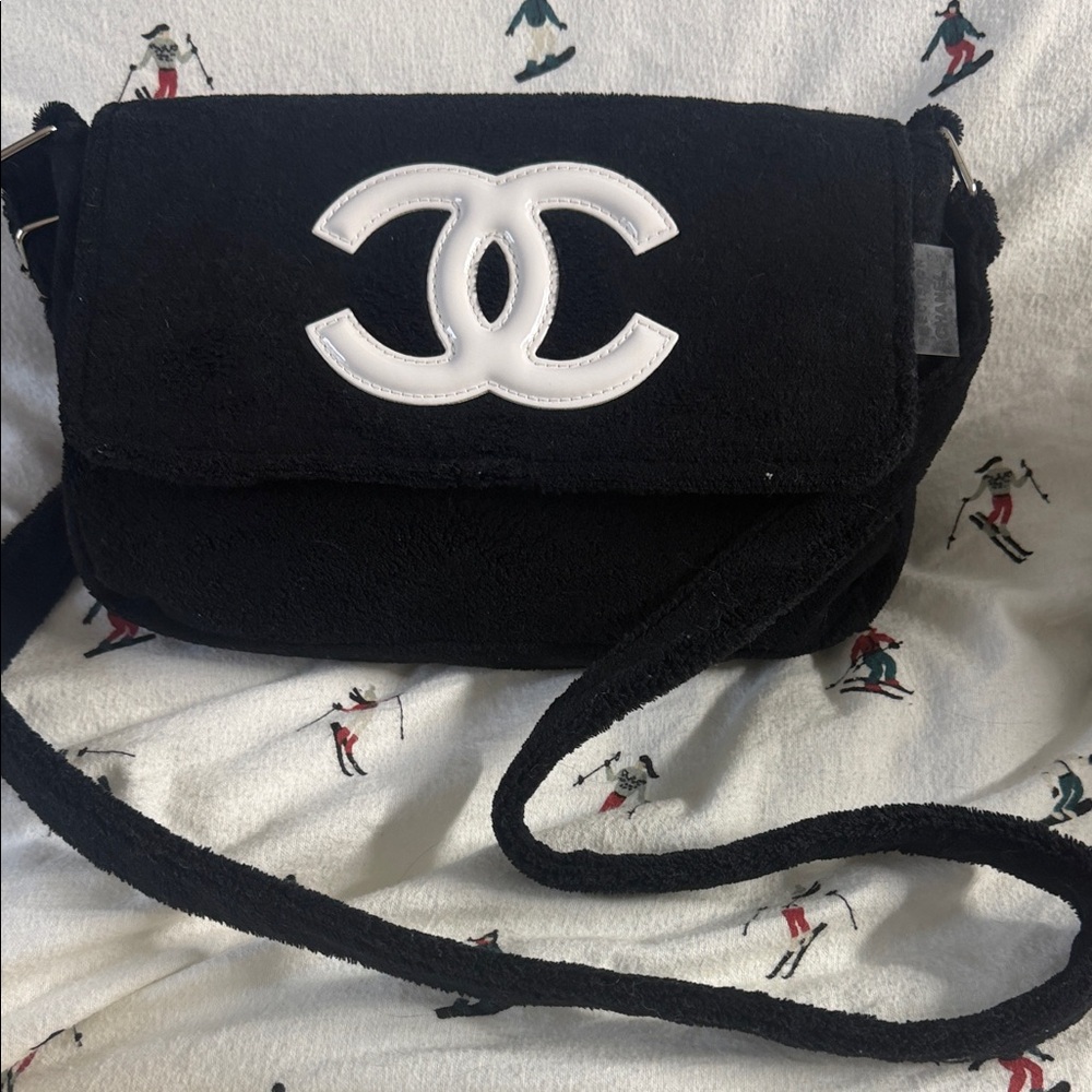 Chanel Precision beauty bag